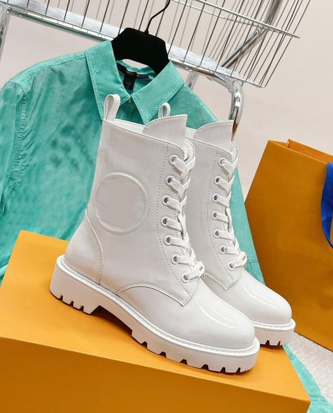 luxury designer women boots territory flat boots lace up patent leather ankle boot fashion comfortable outdoor size 35-40, Black
luxury designer women boots territory flat boots lace up patent leather ankle boot fashion comfortable outdoor size 35-40, Black