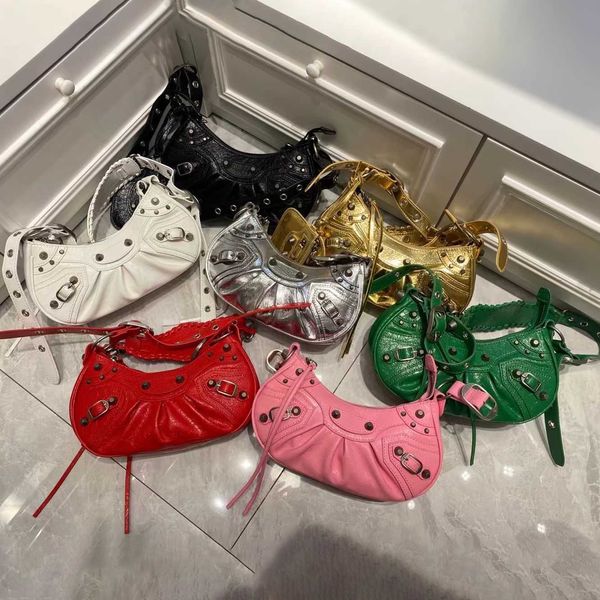 aher max fashion leather balenicass biker bag lecagole women's 2023 new oil wax cowhide crackle pattern motorcycle fashion girl one sho
aher max fashion leather balenicass biker bag lecagole women's 2023 new oil wax cowhide crackle pattern motorcycle fashion girl one sho