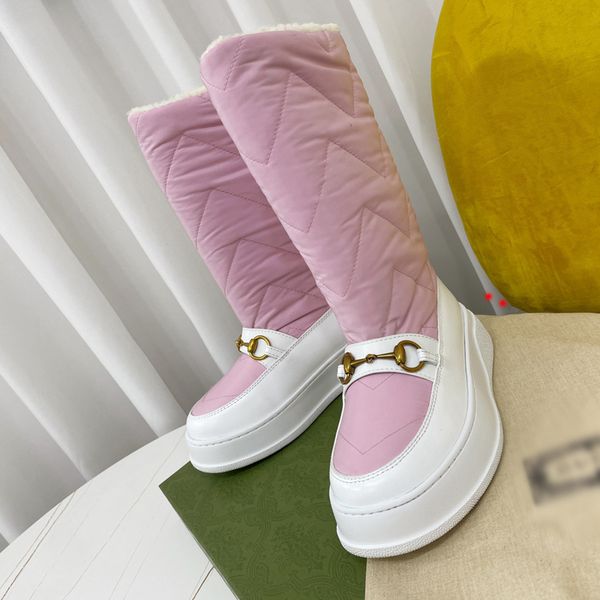 2023 women designer boots martin desert boot flamingos love arrow leather medal coarse non-slip winter shoes size 35 to 40 -m0026, Black
2023 women designer boots martin desert boot flamingos love arrow leather medal coarse non-slip winter shoes size 35 to 40 -m0026, Black