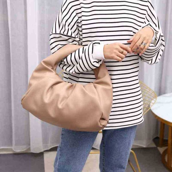 wholesale designer venetas bottegass handbags small women's soft leather retro underarm dumpling large capacity wrinkled cloud croissan
wholesale designer venetas bottegass handbags small women's soft leather retro underarm dumpling large capacity wrinkled cloud croissan