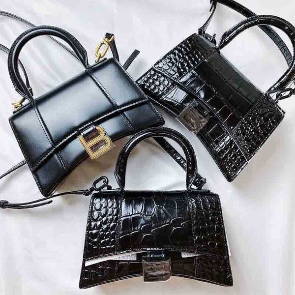 women balnecigas crossbody bags designer hourglass b family bag leather women's light brand 2022 versatile one shoulder cross carry
women balnecigas crossbody bags designer hourglass b family bag leather women's light brand 2022 versatile one shoulder cross carry
