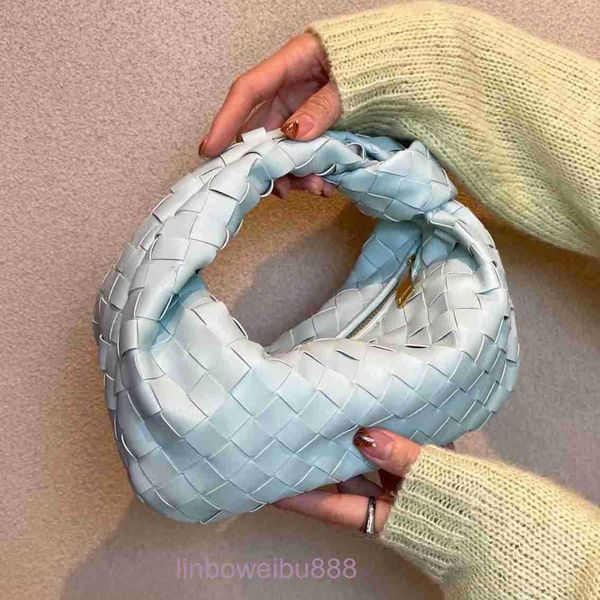 jodies designer bag venetas bottegas luxurys handbags with the logo 2022 new soft cowhide woven horn bag knotted handbag large capacity wrin
jodies designer bag venetas bottegas luxurys handbags with the logo 2022 new soft cowhide woven horn bag knotted handbag large capacity wrin