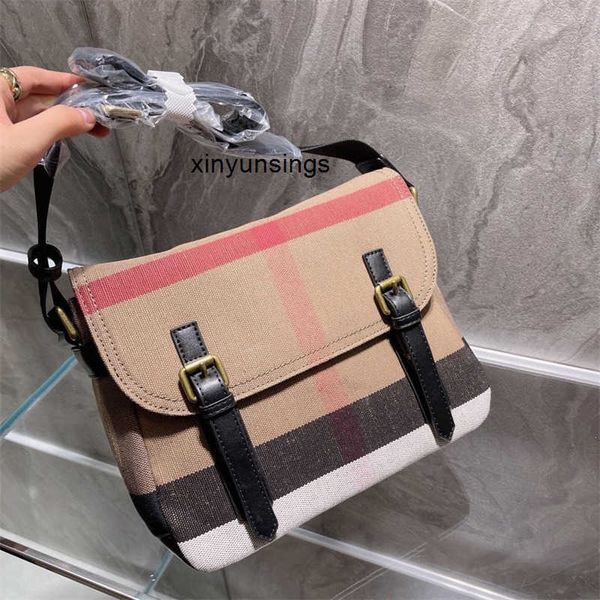 designer luxury burbrerity bags for women brown crossbody handbags vintage burbrery leather wallet paris plaid the totes bag k7qs
designer luxury burbrerity bags for women brown crossbody handbags vintage burbrery leather wallet paris plaid the totes bag k7qs