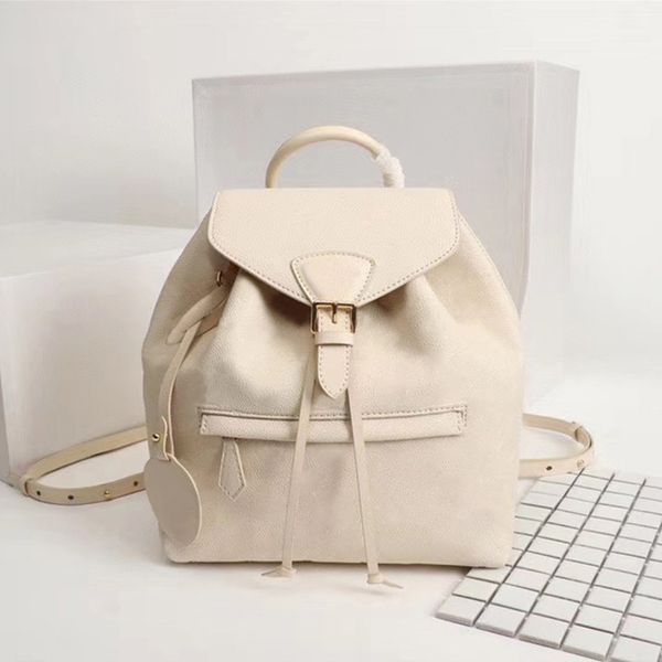 classic backpack bag men outdoor sport backpacks bags easy to carry when traveling women designers luggage purses luxurys leather duffel pur
classic backpack bag men outdoor sport backpacks bags easy to carry when traveling women designers luggage purses luxurys leather duffel pur