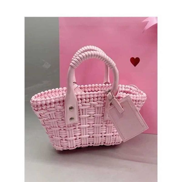 designer luxury womens bag balencigas handbag b-shaped paris single shoulder messenger fashion square gift shoulder oblique span versatile h
designer luxury womens bag balencigas handbag b-shaped paris single shoulder messenger fashion square gift shoulder oblique span versatile h