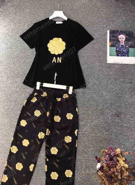 womens two piece pants fashion alphabet flower print t-shirt suit casual trousers 2 piece sets luxury designer tracksuits women clothing, White
womens two piece pants fashion alphabet flower print t-shirt suit casual trousers 2 piece sets luxury designer tracksuits women clothing, White