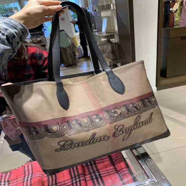 burbrerys crossbody handbags bags burbrery onthego tote luxuries designers women bag purses totes designer woman handbag shoulder wallet par
burbrerys crossbody handbags bags burbrery onthego tote luxuries designers women bag purses totes designer woman handbag shoulder wallet par