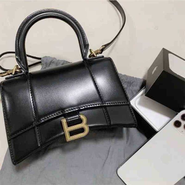 bags balnecigas crossbody designer women handbag italy b-button hourglass crocodile leather versatile one shoulder messenger portable
bags balnecigas crossbody designer women handbag italy b-button hourglass crocodile leather versatile one shoulder messenger portable