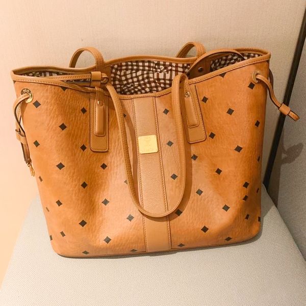 fashion genuine leather double sided totes handle luxurys designers shopping bags crossbody handbags purses shoulder clutch handbag hobo poc
fashion genuine leather double sided totes handle luxurys designers shopping bags crossbody handbags purses shoulder clutch handbag hobo poc