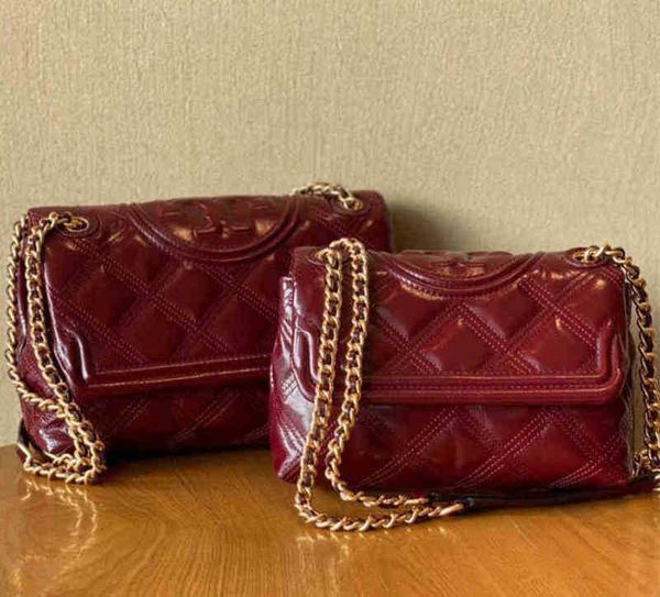 handbags bags designer torys crossbody women's used 2022 small oil wax leather rhombic chain head single shoulder messenger
handbags bags designer torys crossbody women's used 2022 small oil wax leather rhombic chain head single shoulder messenger