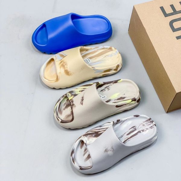 slippers new designer men slides luxury classic brand foam runner sandals fashion flat heel crocs shoe summer outdoor flip flops waterproof, Black 
slippers new designer men slides luxury classic brand foam runner sandals fashion flat heel crocs shoe summer outdoor flip flops waterproof, Black