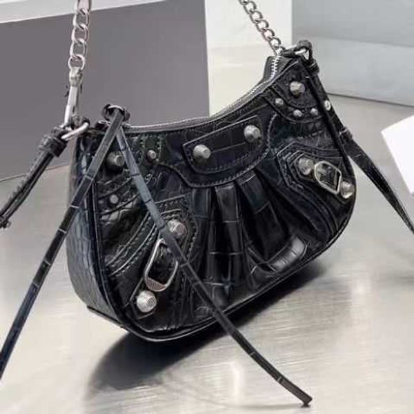 aher max fashion lecagole leather balenicass biker bag new motorcycle mini chain wrinkled cow underarm single shoulder messenger women'
aher max fashion lecagole leather balenicass biker bag new motorcycle mini chain wrinkled cow underarm single shoulder messenger women'