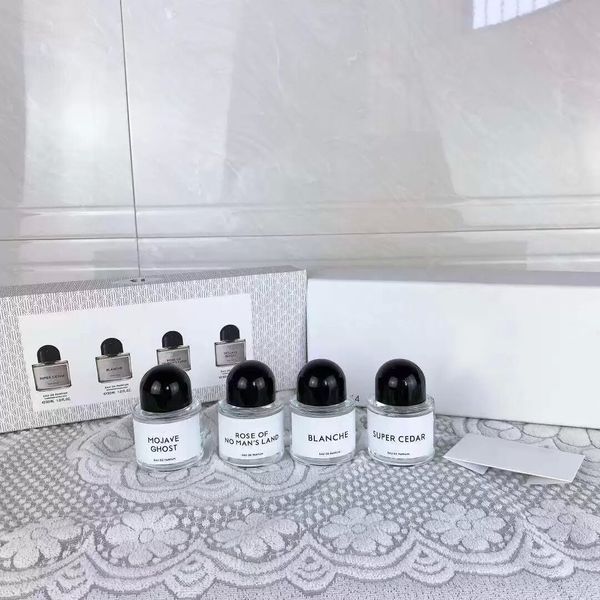 set byredo perfume 30ml by 4pcs super cedar blanche rose of no mans land mojave ghost edp fragrance spray parfum cologne gift box
set byredo perfume 30ml by 4pcs super cedar blanche rose of no mans land mojave ghost edp fragrance spray parfum cologne gift box