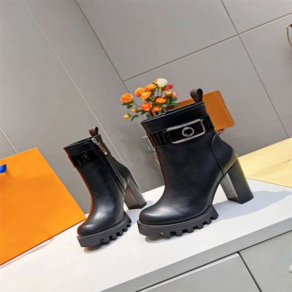 super mini boots fashion women decorative louiseity flat heel winter thick sole leather warm wool high heel snow viutonity 01-04, Black
super mini boots fashion women decorative louiseity flat heel winter thick sole leather warm wool high heel snow viutonity 01-04, Black