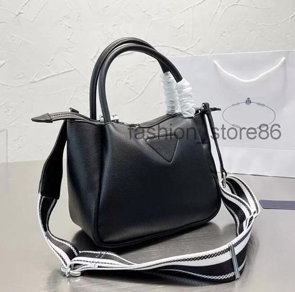 2022 new fashion designer handbag leather bags crossbody tote bag women shoulder bag adjustable splice letters striped nylon strap hardware
2022 new fashion designer handbag leather bags crossbody tote bag women shoulder bag adjustable splice letters striped nylon strap hardware