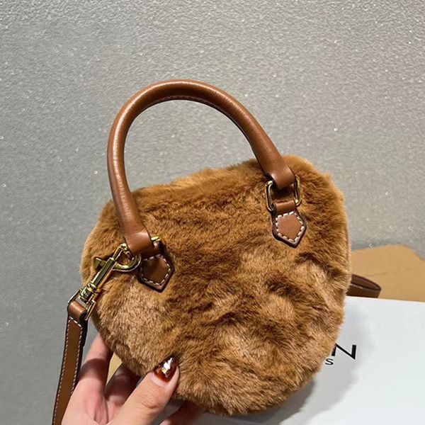 love shoulder plush bag designer women mens totes bags crossbody zipper fashion wallet celi handbag brown bumbag 2023
love shoulder plush bag designer women mens totes bags crossbody zipper fashion wallet celi handbag brown bumbag 2023