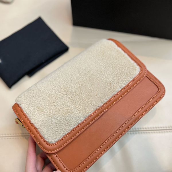 new shoulder bags women luxury designer bag crossbody handbag fashion the tote genuine leather purses messenger lamb wool tofu bag lady hand
new shoulder bags women luxury designer bag crossbody handbag fashion the tote genuine leather purses messenger lamb wool tofu bag lady hand