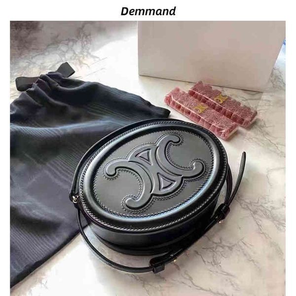 small round bag triumphal arch pig nose ice skin moon cake cute mini one shoulder messenger leather
small round bag triumphal arch pig nose ice skin moon cake cute mini one shoulder messenger leather