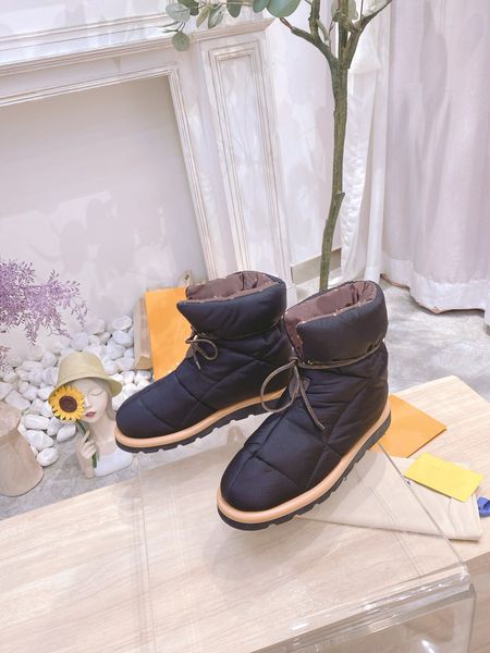 pillow comfort ankle boots women designer old flower boot soft winter snowfield booties down waterproof size 35-42, Black
pillow comfort ankle boots women designer old flower boot soft winter snowfield booties down waterproof size 35-42, Black