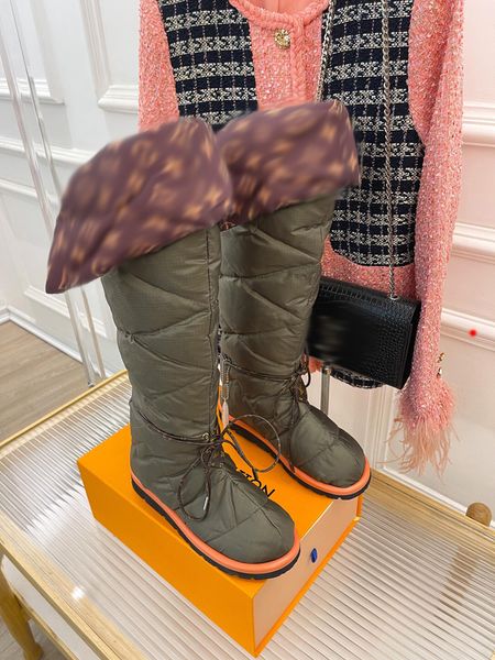 2023 women designer boots martin desert boot flamingos love arrow leather medal coarse non-slip winter shoes size 35 to 40 -m002, Black
2023 women designer boots martin desert boot flamingos love arrow leather medal coarse non-slip winter shoes size 35 to 40 -m002, Black