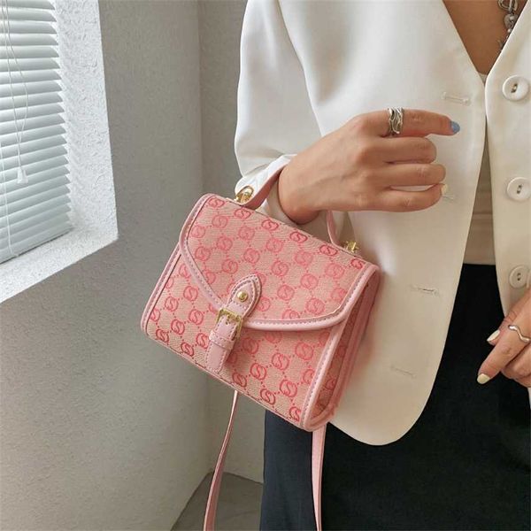clearance fashion printed small square bag contrast women's portable sling single shoulder diagonal
clearance fashion printed small square bag contrast women's portable sling single shoulder diagonal
