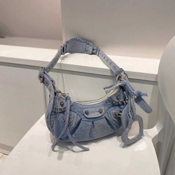 aher max classic balenicass leather lecagole motorcycle bag shijia ins net same heavy industry cowboy crescent rivet single shoulder back cr
aher max classic balenicass leather lecagole motorcycle bag shijia ins net same heavy industry cowboy crescent rivet single shoulder back cr
