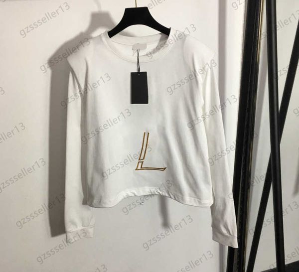 women clothes t-shirts front logo embroidery shoulder pads design short undershirt breathable fabrics long sleeve t-shirt simple designer w, White
women clothes t-shirts front logo embroidery shoulder pads design short undershirt breathable fabrics long sleeve t-shirt simple designer w, White