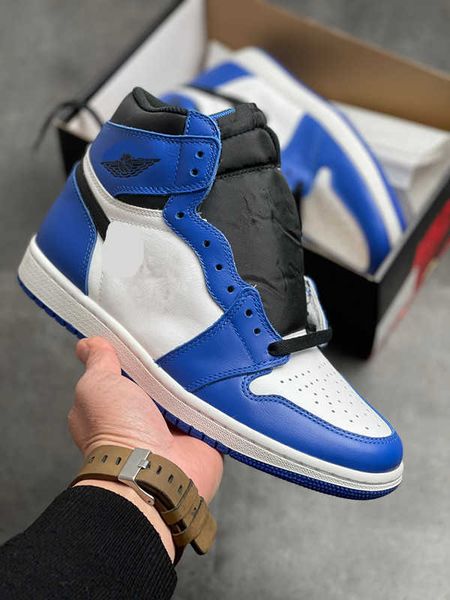 brand shoes jumpman 1 retros high og basketball game royal 1s cultural sneakers original, White;red
brand shoes jumpman 1 retros high og basketball game royal 1s cultural sneakers original, White;red