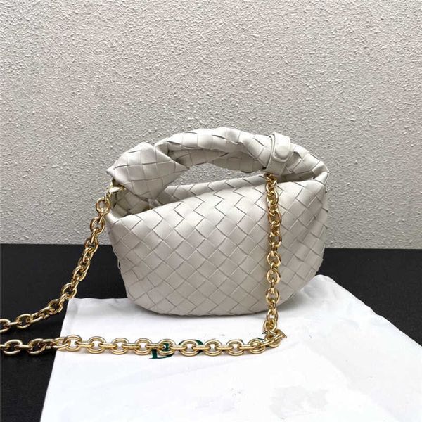 abottegas tote bag vneta jodie mini teen intrecciato designer hand woven knotting bag one shoulder diagonal chain mini bag cow leather hand
abottegas tote bag vneta jodie mini teen intrecciato designer hand woven knotting bag one shoulder diagonal chain mini bag cow leather hand