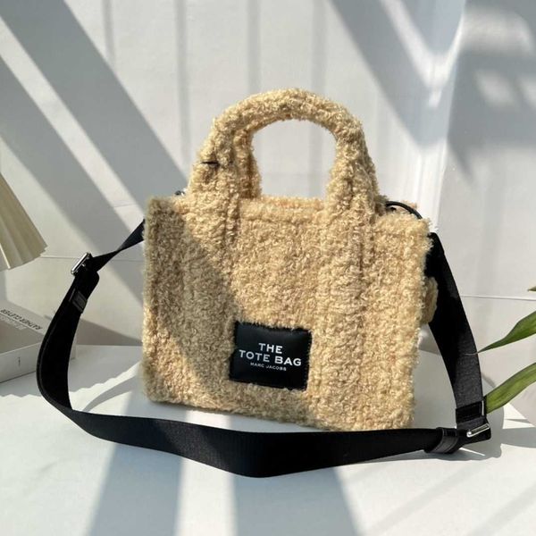 tote bags marc's jacob hnadbag designers new mj bag women's autumn winter teddy series plush shopping large capacity one shoulder
tote bags marc's jacob hnadbag designers new mj bag women's autumn winter teddy series plush shopping large capacity one shoulder