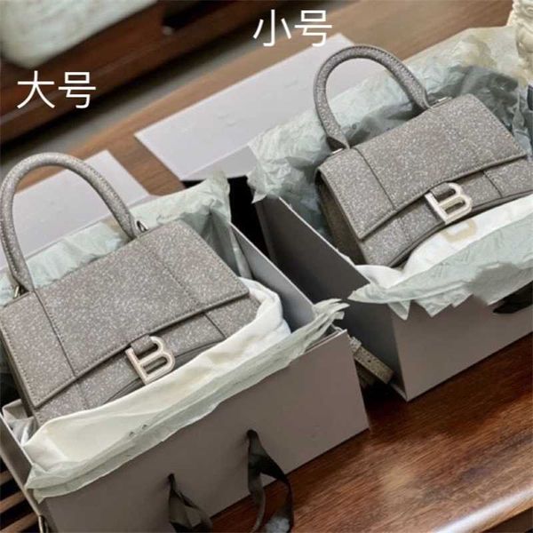 crossbody balnecigas designer bags women spring hourglass 2022 starry sky glittering b letter single shoulder diagonal women's handbag
crossbody balnecigas designer bags women spring hourglass 2022 starry sky glittering b letter single shoulder diagonal women's handbag