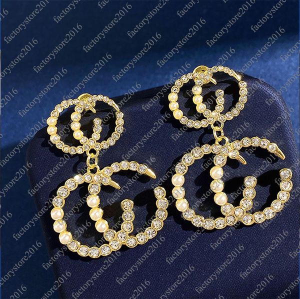 womens luxury retro vintage letters stud earrings brand designer charm shining diamond crystal dangle earring ear rings party wedding jewelr, Golden;silver
womens luxury retro vintage letters stud earrings brand designer charm shining diamond crystal dangle earring ear rings party wedding jewelr, Golden;silver