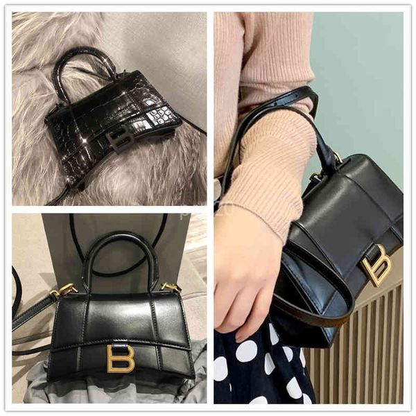 balencaigass 2022 b family net red same model hourglass hand crocodiless real leather b-shaped buckle one shoulder slant across women's
balencaigass 2022 b family net red same model hourglass hand crocodiless real leather b-shaped buckle one shoulder slant across women's