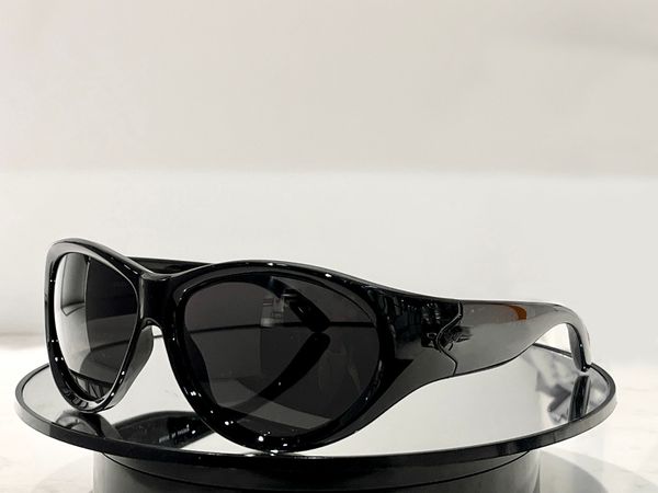 shiny black oval wrap sunglasses for women men 0158 exaggerated mask summer pilot sunglass uv400 protection eyewear with box, White;black
shiny black oval wrap sunglasses for women men 0158 exaggerated mask summer pilot sunglass uv400 protection eyewear with box, White;black