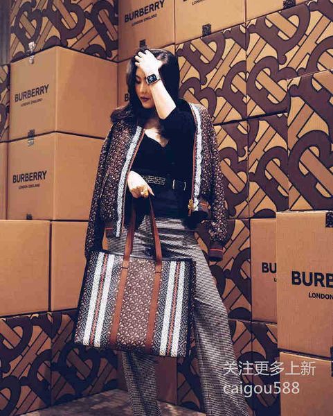 burbrerys crossbody handbags bags burbrery onthego tote luxuries designers women bag purses totes designer woman handbag shoulder wallet par
burbrerys crossbody handbags bags burbrery onthego tote luxuries designers women bag purses totes designer woman handbag shoulder wallet par
