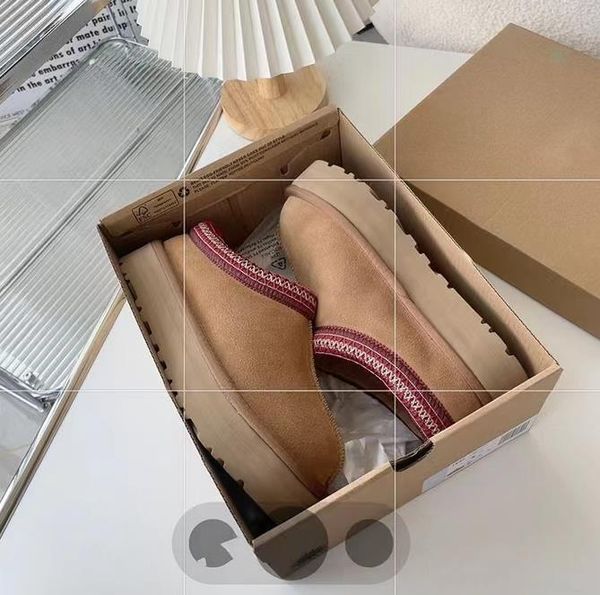 australia 2022 new mini platform boots designer woman thick bottom ankle warm fur snow boot australian fluffy fuzz mule tazz slippers, Black
australia 2022 new mini platform boots designer woman thick bottom ankle warm fur snow boot australian fluffy fuzz mule tazz slippers, Black