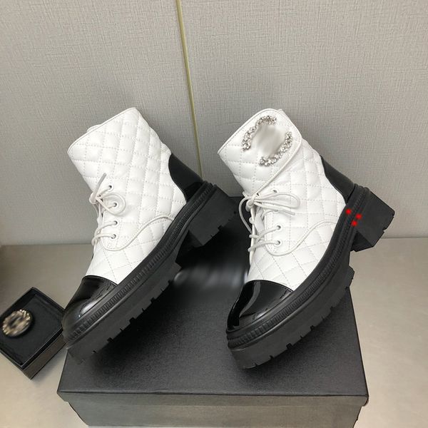 fashion ladies ribbon decorated leathers martin boot women embroidered leather band ankle boots r luxury woman winter box shoes size 35-40 -, Black
fashion ladies ribbon decorated leathers martin boot women embroidered leather band ankle boots r luxury woman winter box shoes size 35-40 -, Black