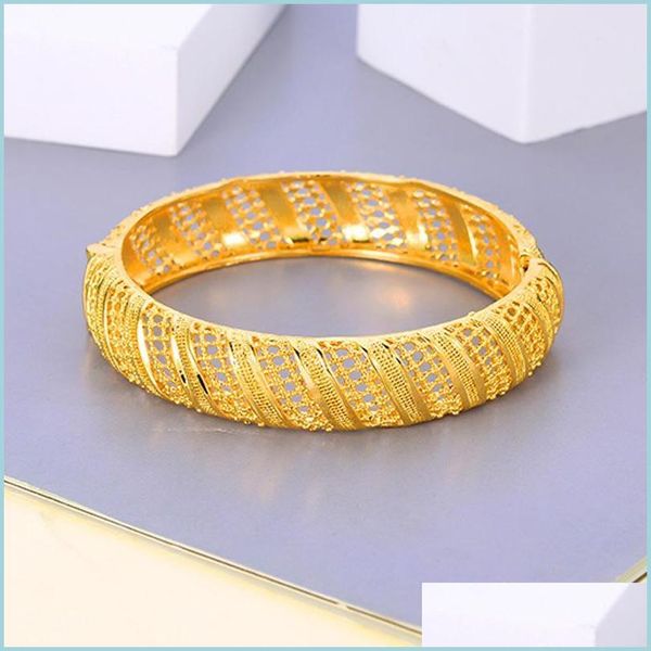 bangle bangle hollow women buckle exqusitive18k yellow gold filled lady girlfriend wedding party jewelry gift dia 60mmbangle drop de dh2rc, Black
bangle bangle hollow women buckle exqusitive18k yellow gold filled lady girlfriend wedding party jewelry gift dia 60mmbangle drop de dh2rc, Black