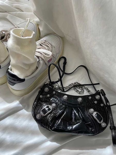 leather balenicass fashion biker bag lecagole net red same crocodile pattern diamond inlaid motorcycle chain messenger 2022 new women's
leather balenicass fashion biker bag lecagole net red same crocodile pattern diamond inlaid motorcycle chain messenger 2022 new women's
