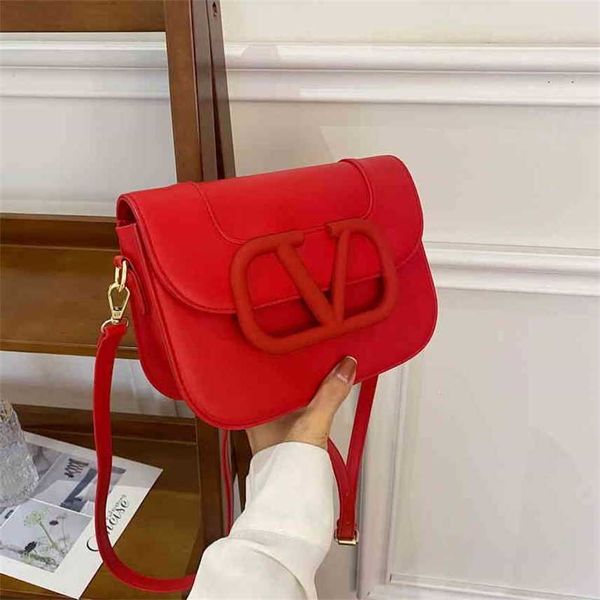 new bag women's winter sling shoulder trend texture small square bag messenger handbags design deals
new bag women's winter sling shoulder trend texture small square bag messenger handbags design deals
