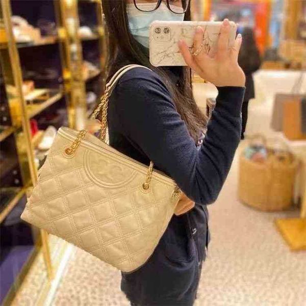 designer luxury women bag tory handbag tb fashion inclined shoulder bags versatile purses tories burchs totes large capacity saddle coal wal
designer luxury women bag tory handbag tb fashion inclined shoulder bags versatile purses tories burchs totes large capacity saddle coal wal