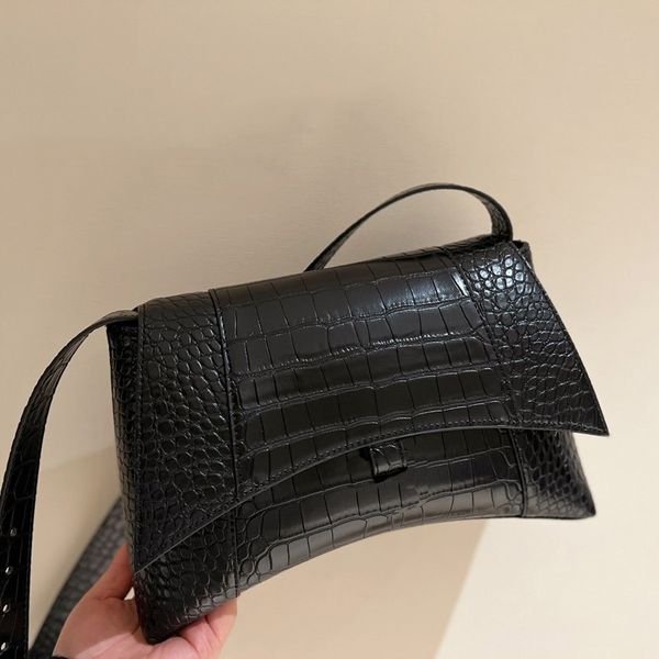 bags designer totes bag women handbag classic luxury brand imitation letter stone grain hourglass shoulder bag fashion leather wallet party
bags designer totes bag women handbag classic luxury brand imitation letter stone grain hourglass shoulder bag fashion leather wallet party