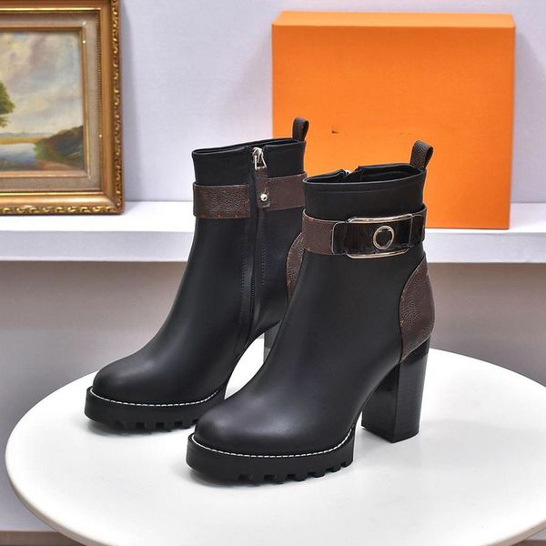 super mini boots louiseity fashion women decorative flat heel winter thick sole leather warm wool high heel snow viutonity 02-017, Black
super mini boots louiseity fashion women decorative flat heel winter thick sole leather warm wool high heel snow viutonity 02-017, Black