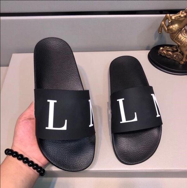 designer slippers women men flat sandals v letter metal rivet lovers' slippers wear flip flop outside the beach shoes with box and dust, Black
designer slippers women men flat sandals v letter metal rivet lovers' slippers wear flip flop outside the beach shoes with box and dust, Black