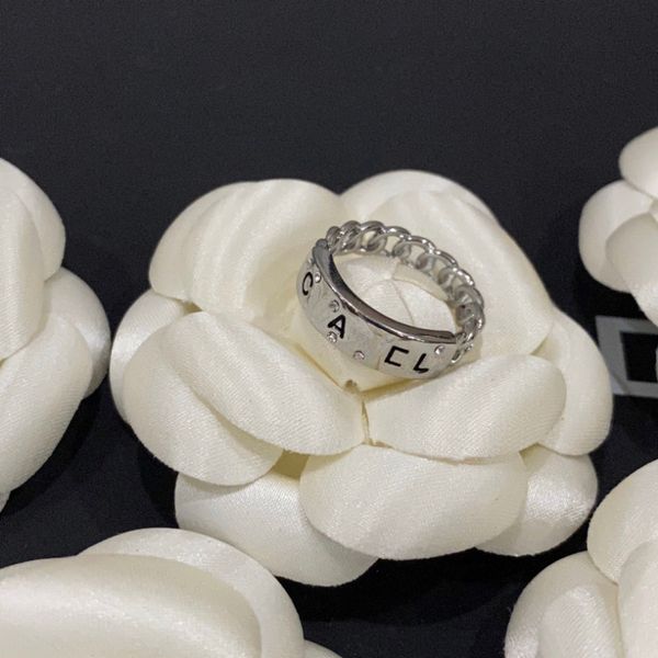 couple ring design rings modern fashion style exquisite elegant young popular classic design brand gold plated never fade selected, Golden;silver
couple ring design rings modern fashion style exquisite elegant young popular classic design brand gold plated never fade selected, Golden;silver
