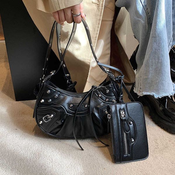 leather balenicass fashion biker bag lecagole 2022 new pleated crescent rivet motorcycle soft armpit tote one shoulder cross body women'
leather balenicass fashion biker bag lecagole 2022 new pleated crescent rivet motorcycle soft armpit tote one shoulder cross body women'