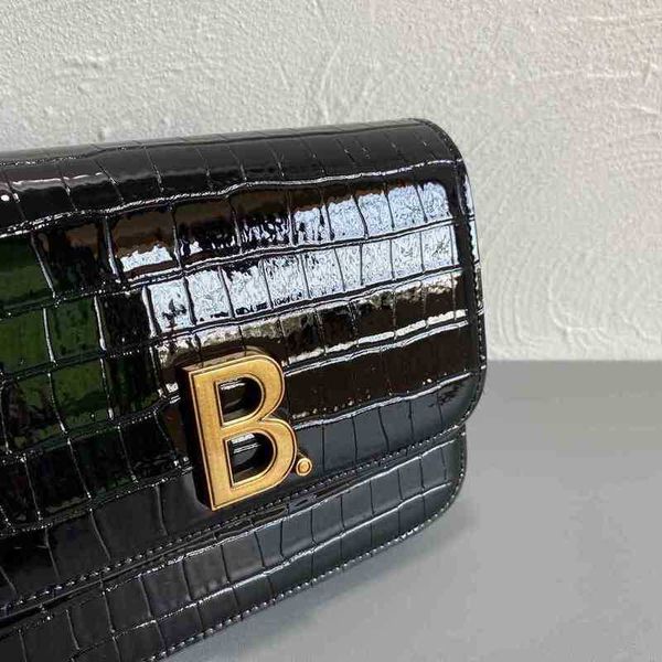 balenciga designer bag women luxury handbags net red same xs high version b home letter crocodile hourglass bag tofu mini
balenciga designer bag women luxury handbags net red same xs high version b home letter crocodile hourglass bag tofu mini