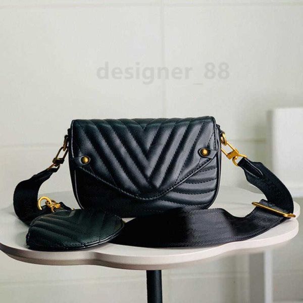 high-quality luxury bag womendesigner fashion trend mensmall luggage bags crossbody shoulder chain messenger famous 2022 purses
high-quality luxury bag womendesigner fashion trend mensmall luggage bags crossbody shoulder chain messenger famous 2022 purses