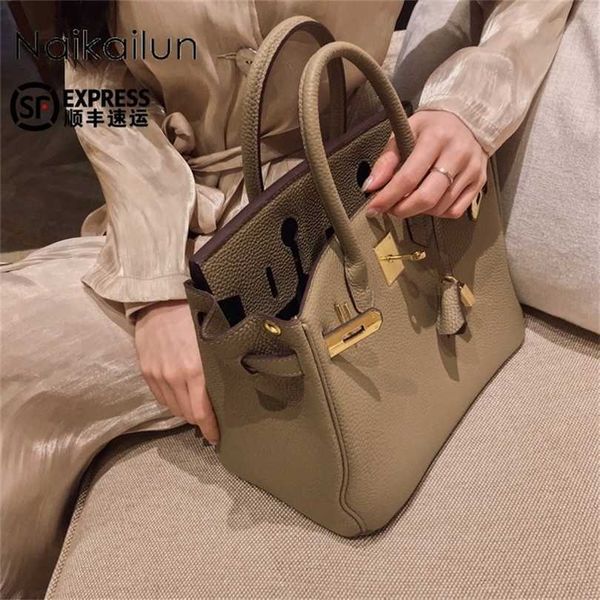 genuine leather birkins herme bags naikalun platinum bag lychee pattern leather womens large capacity hand one shoulder have logo nao1
genuine leather birkins herme bags naikalun platinum bag lychee pattern leather womens large capacity hand one shoulder have logo nao1