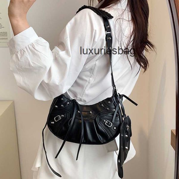 balenicass fashion leather biker bag lecagole 2022 new wrinkled crescent rivet locomotive tote single shoulder messenger
balenicass fashion leather biker bag lecagole 2022 new wrinkled crescent rivet locomotive tote single shoulder messenger